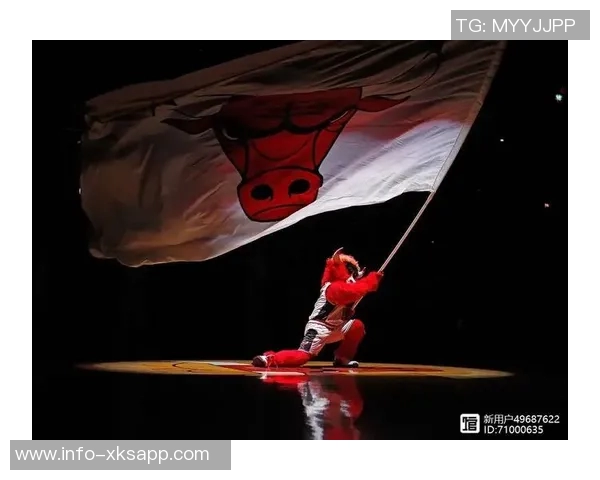 公牛球场意外现冷凝水今日比赛开球时间被迫推迟 公牛球场意外现冷凝水今日比赛开球时间被迫推迟